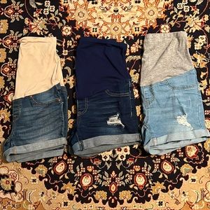 LOT 3 Maternity Jeans dark and light wash EUC
